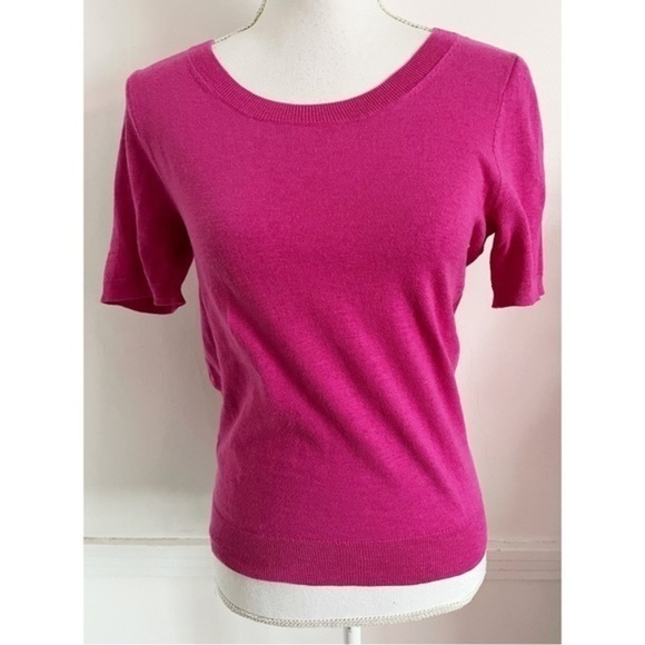 J. Crew • Medium Pink Crew Neck Short Sleeve Sweater - Picture 1 of 6
